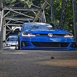 Meet your Posher, Derek